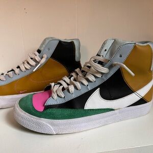 Nike Black and Pink High-Top Sneakers